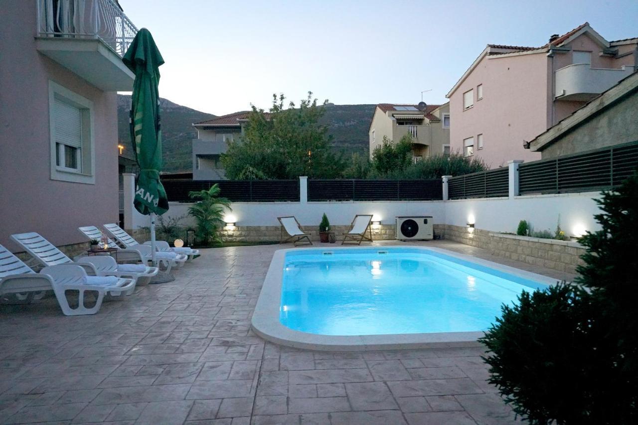 Villa Tago With Heated New Pool Kaštela المظهر الخارجي الصورة