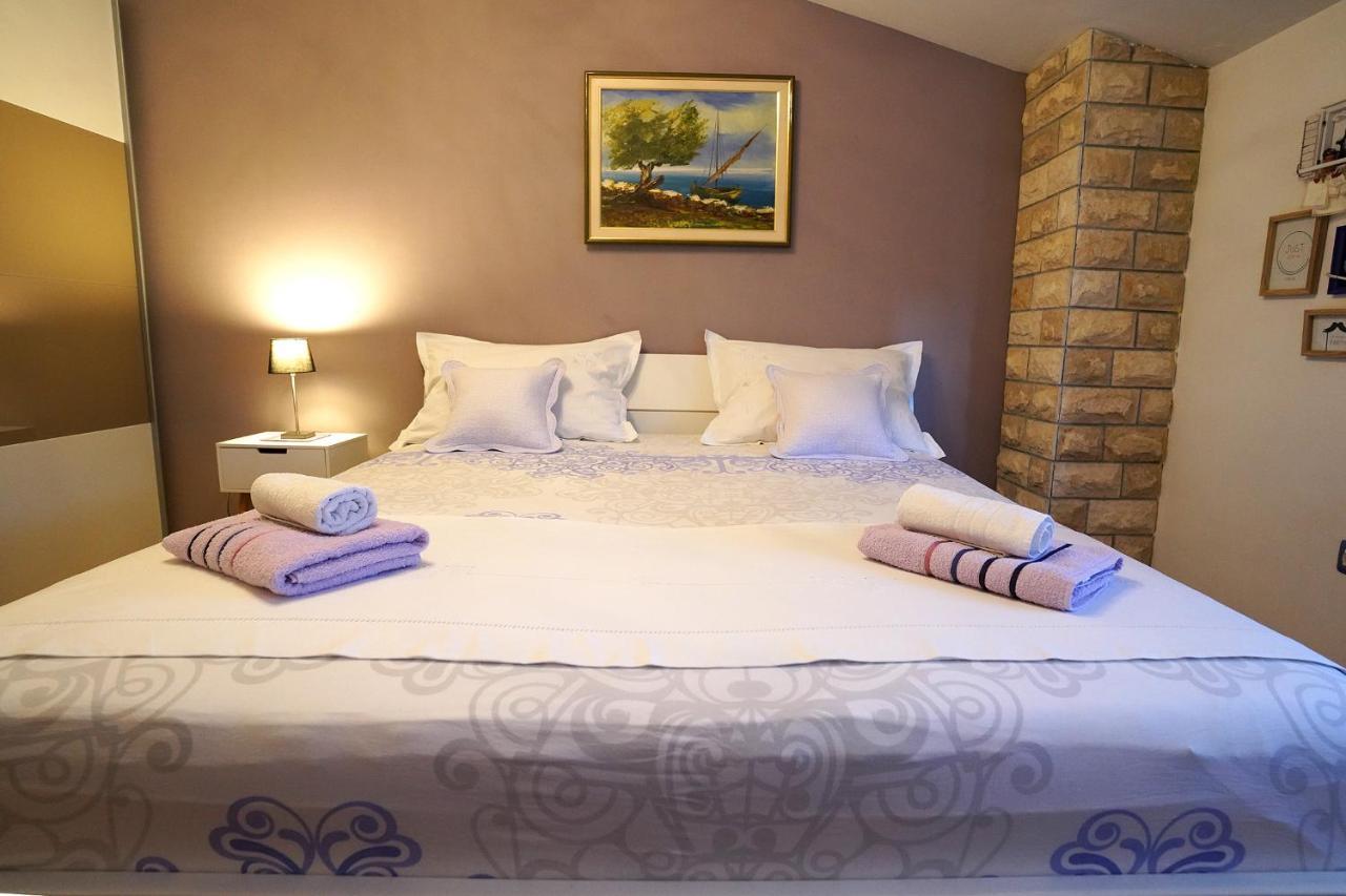 Villa Tago With Heated New Pool Kaštela المظهر الخارجي الصورة