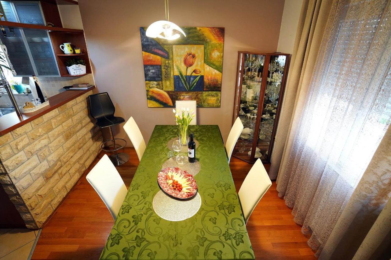 Villa Tago With Heated New Pool Kaštela المظهر الخارجي الصورة