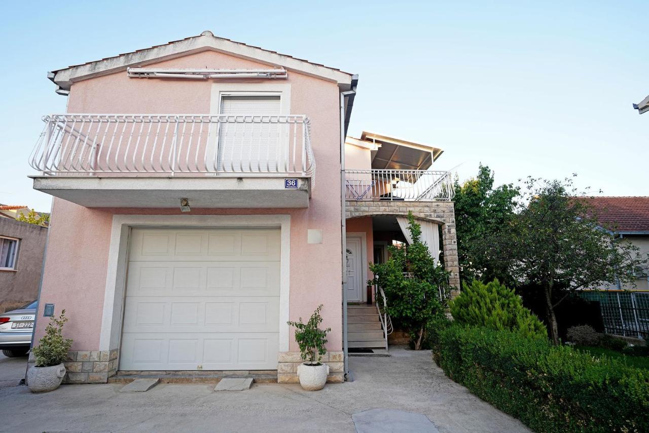 Villa Tago With Heated New Pool Kaštela المظهر الخارجي الصورة