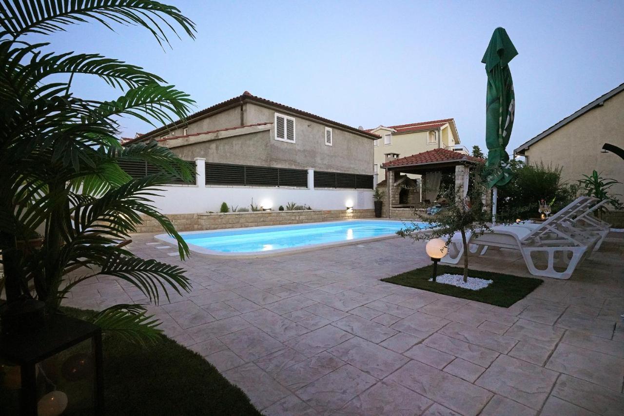 Villa Tago With Heated New Pool Kaštela المظهر الخارجي الصورة