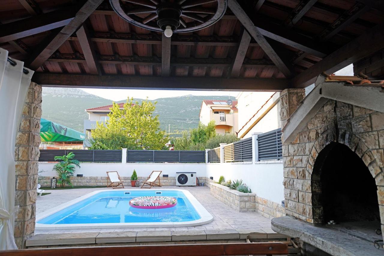 Villa Tago With Heated New Pool Kaštela المظهر الخارجي الصورة