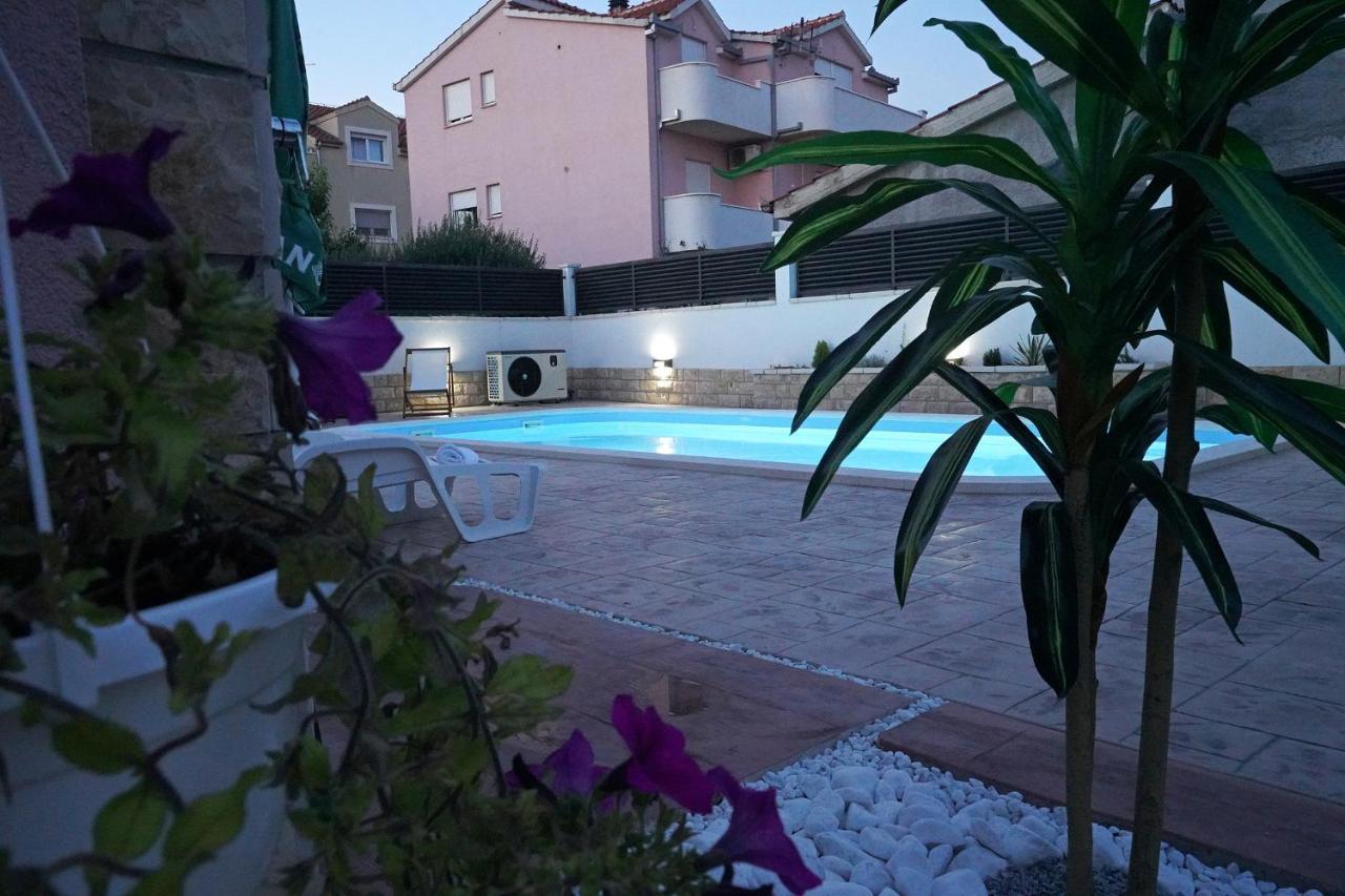 Villa Tago With Heated New Pool Kaštela المظهر الخارجي الصورة
